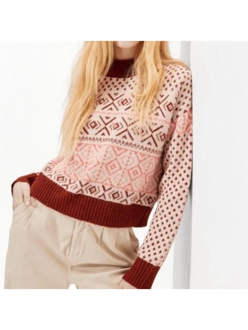 American Eagle Outfitters Patterned Mock-Neck Cropped Sweater - Small